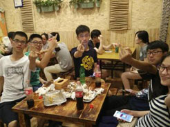 牙克石烧烤加盟,学烧烤技术,开烧烤店多少钱疯狂烤翅加盟